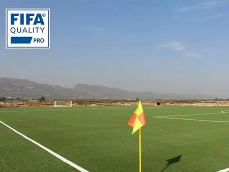 ملعب التدريب الخارجي في قاعدة التدريب الوطنية (الشمالية) لكرة القدم - حاصل على شهادة اعتماد من الفيفا